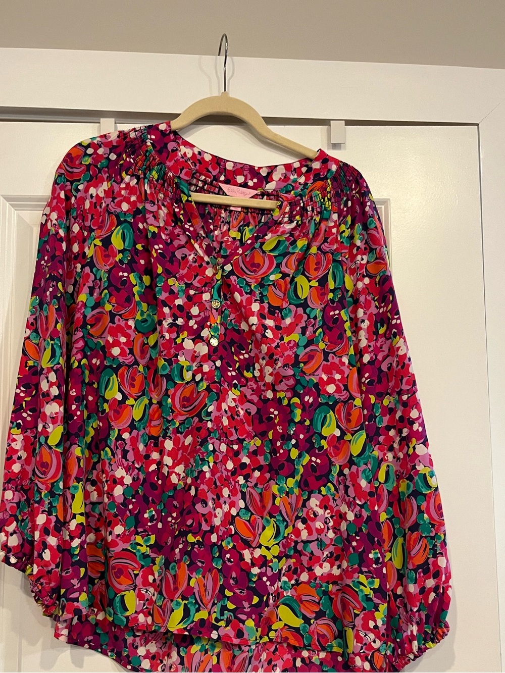 Lilly Pulitzer pink top red flowers large silk shirt